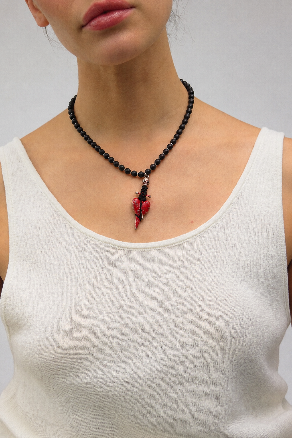 HEARTBREAK NECKLACE