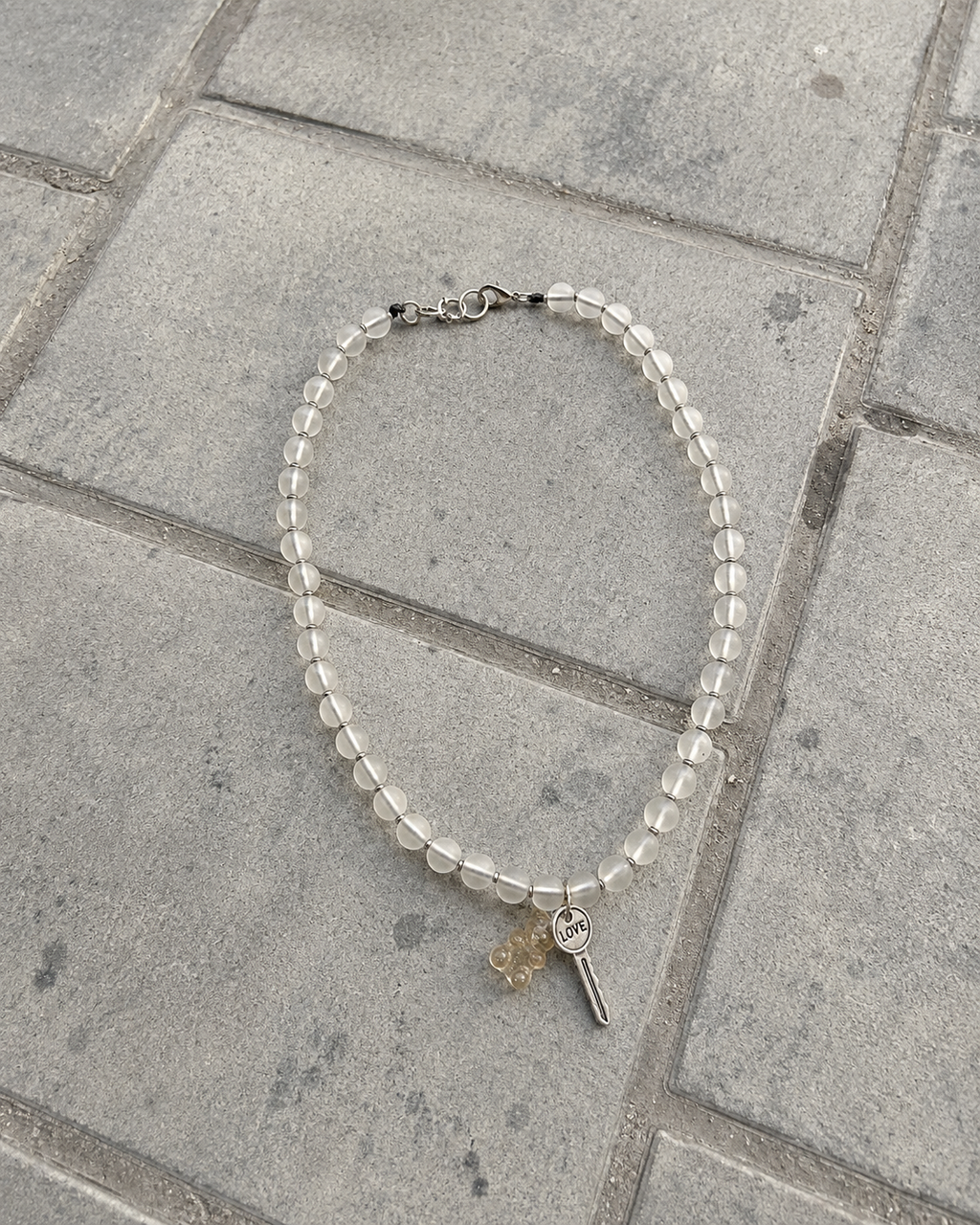 BROKEN TEDDY NECKLACE